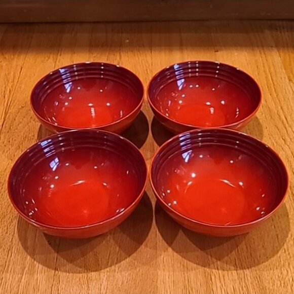 Le Creuset Set of TWO CERISE 16cm Cereal Bowls - Picture 3 of 5